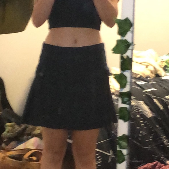 Green and blue pleaded skort with waist adjustments - Picture 2 of 2